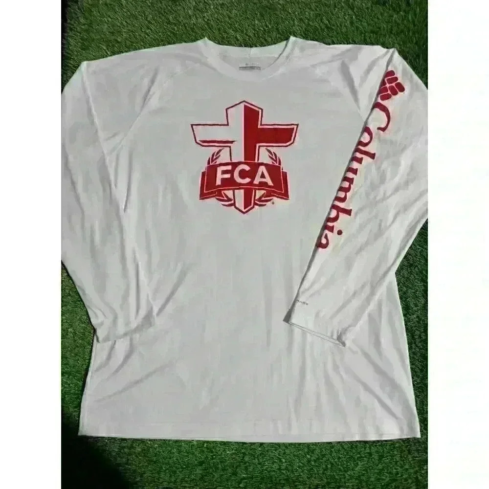 Columbia White and Red Long Sleeve Shirt